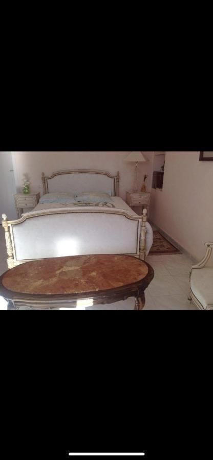 Bed and Breakfast Domaine De La Provencale Saint-Didier-de-la-Tour Exterior foto
