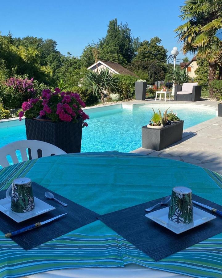 Bed and Breakfast Domaine De La Provencale Saint-Didier-de-la-Tour Exterior foto