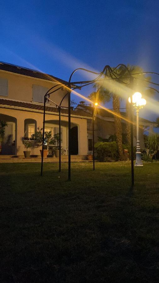 Bed and Breakfast Domaine De La Provencale Saint-Didier-de-la-Tour Exterior foto