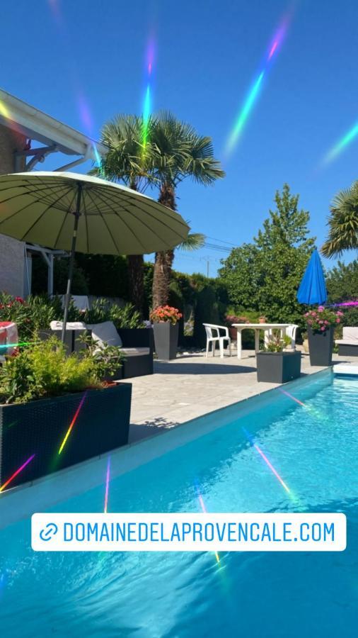 Bed and Breakfast Domaine De La Provencale Saint-Didier-de-la-Tour Exterior foto
