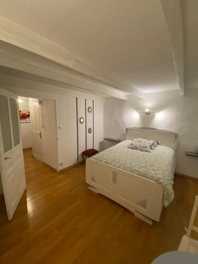 Bed and Breakfast Domaine De La Provencale Saint-Didier-de-la-Tour Exterior foto